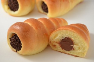 チョココロネ