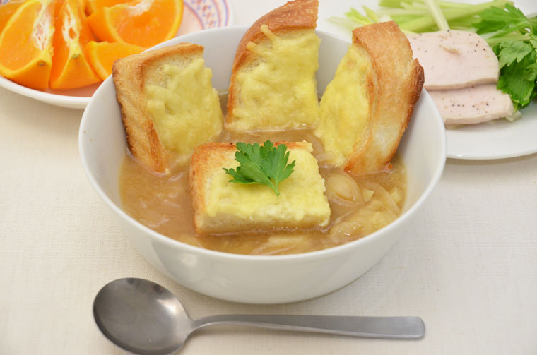 オニオングラタン風味噌スープ