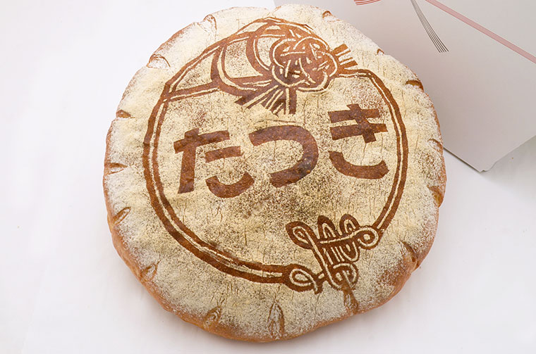 一升パン（水引）
